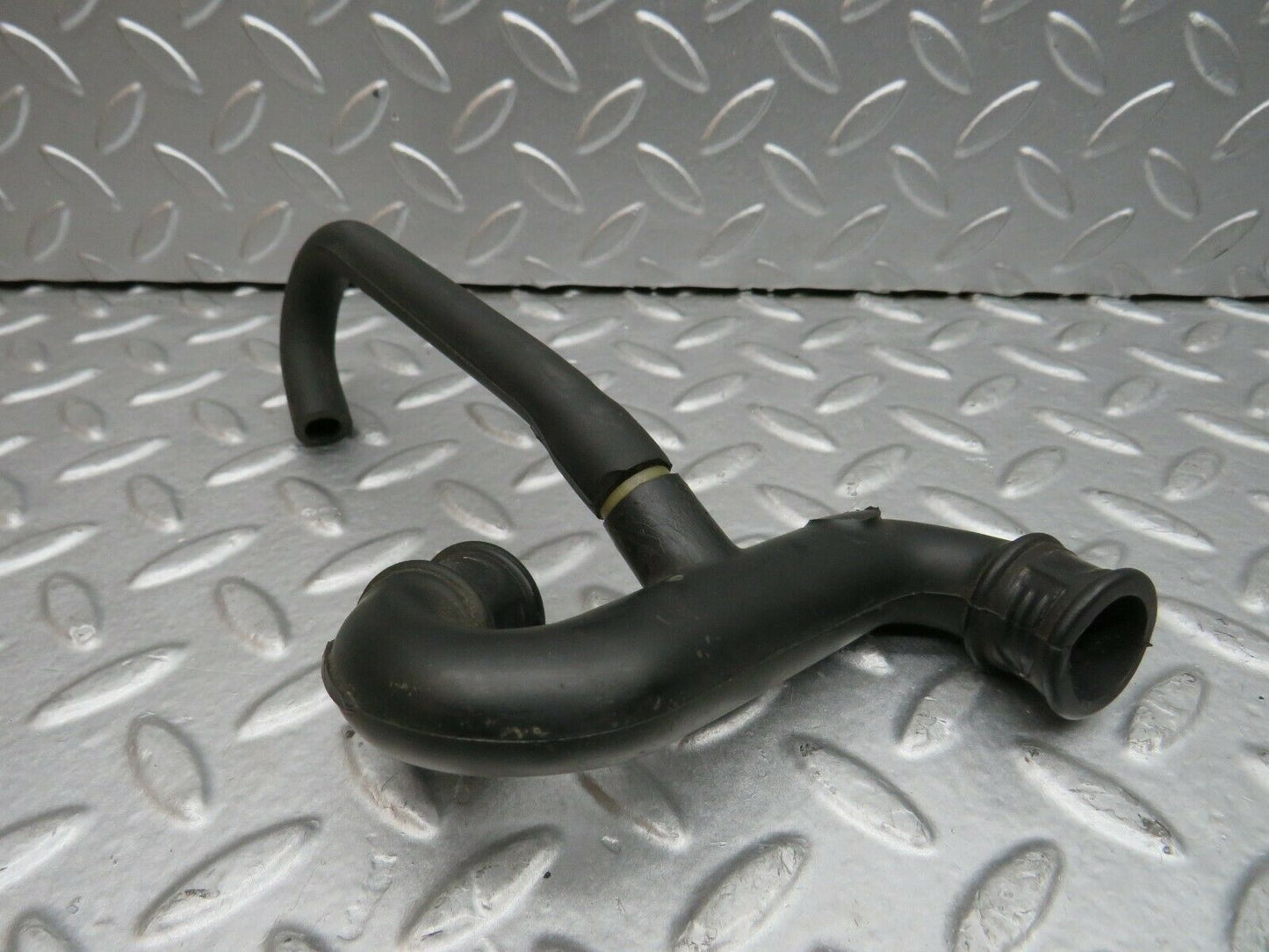 22278 Mercedes-Benz S123 280TE Wagon Air Intake Pipe 1100944982