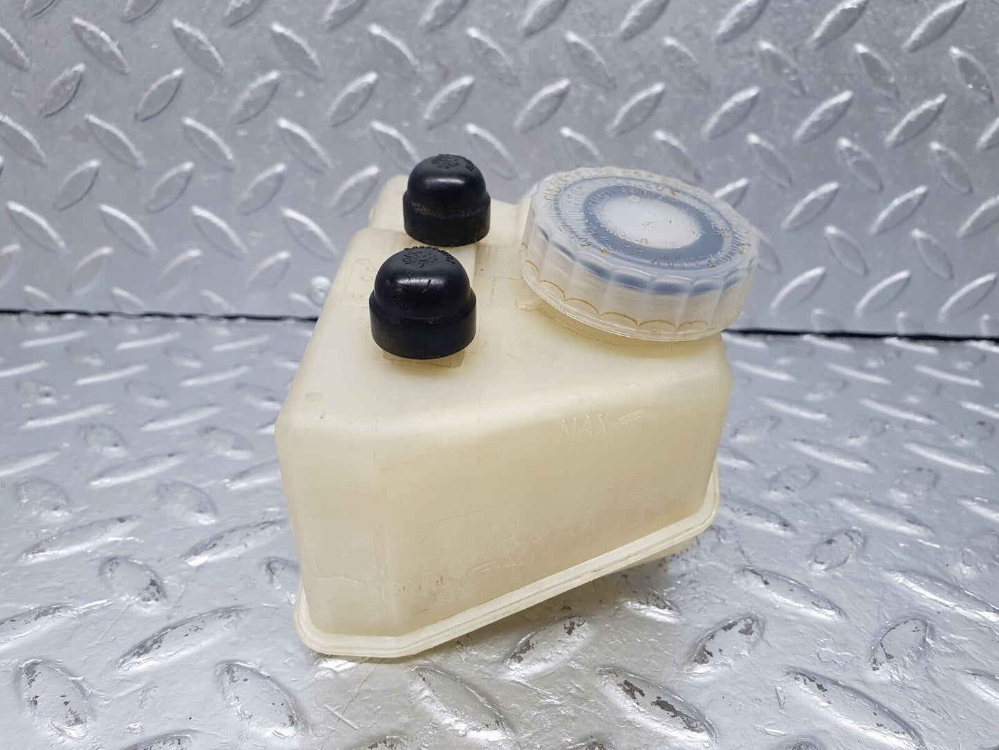 40955 Mercedes-Benz W126 300SE Brake Fluid Reservoir Tank