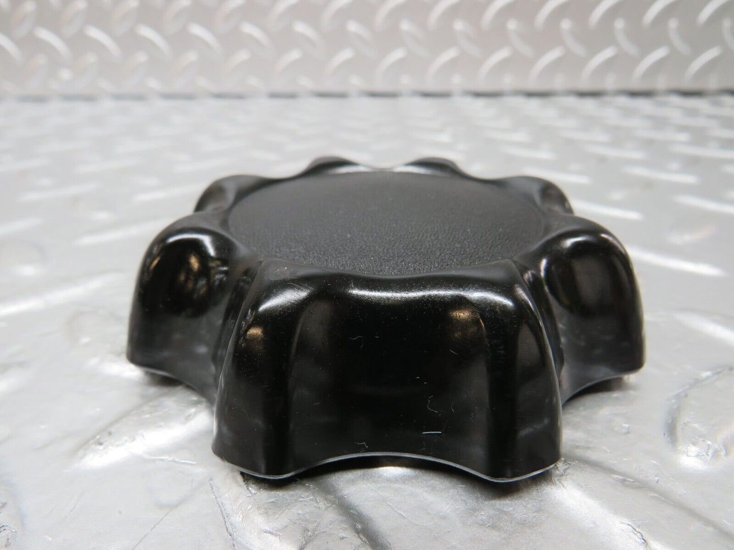 25579 Mercedes-Benz W123 200 Seat Backrest Recline Handle Knob 0009181026
