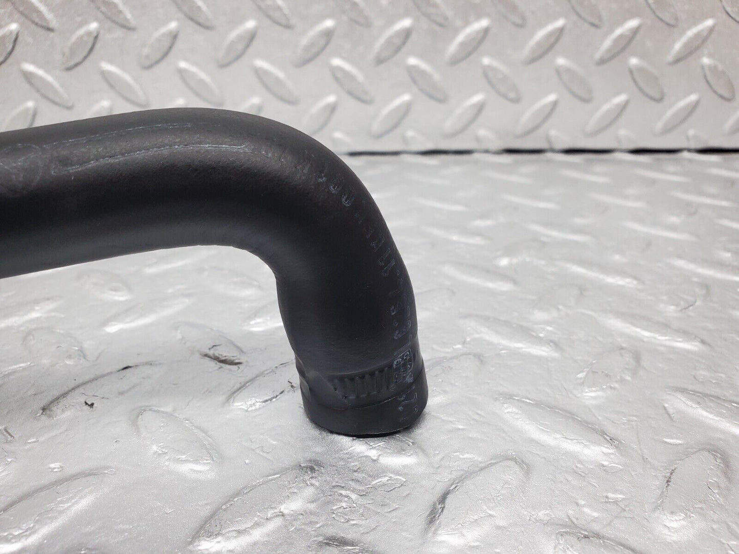45848 Mercedes-Benz W126 420SE Engine Coolant Hose Pipe 1265011882