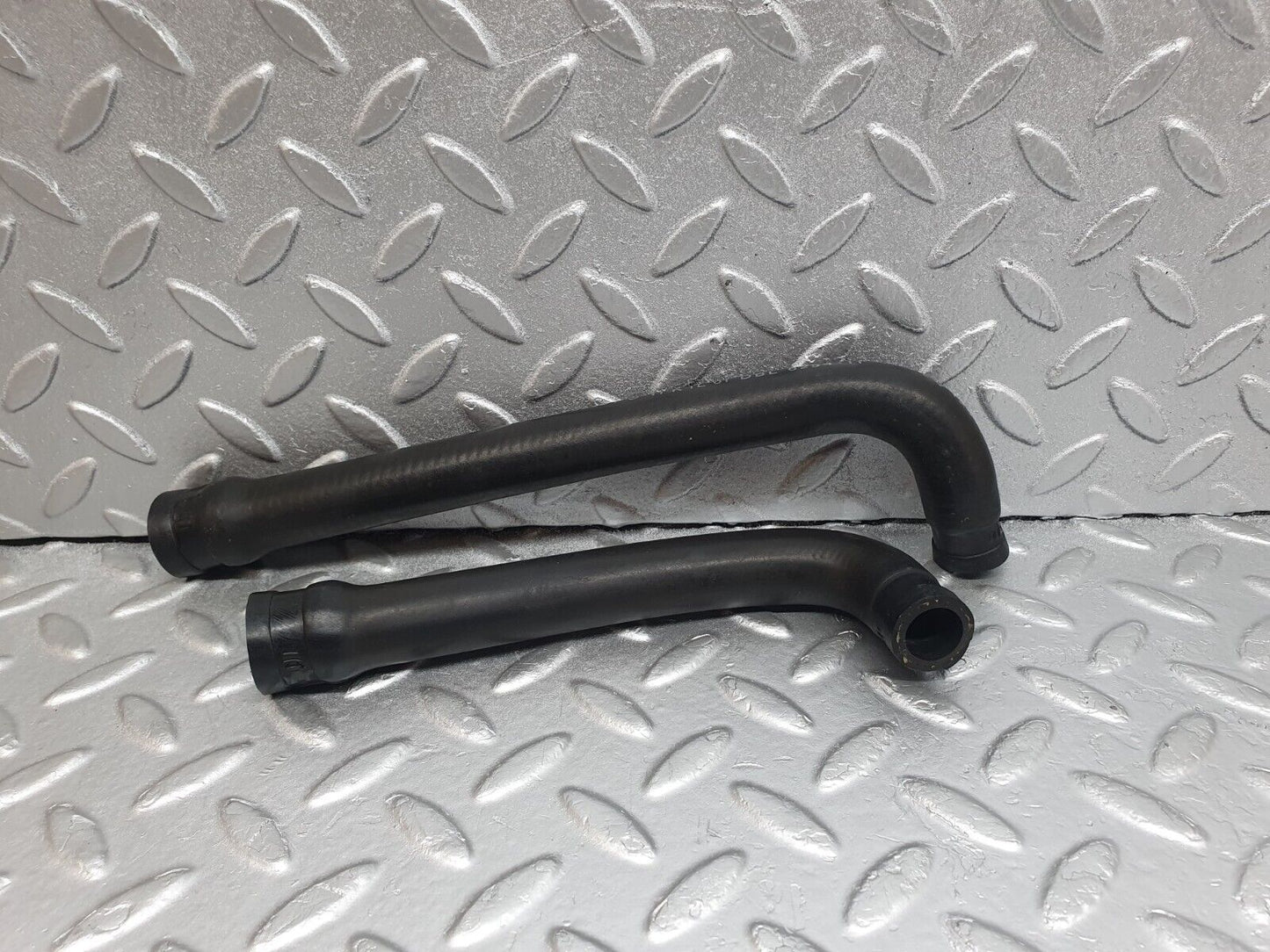 43683 Mercedes-Benz C126 380SEC Coupe Heater Hose Pipe 1268320294 1268320394