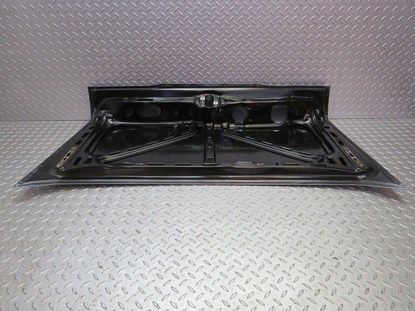 25230 Mercedes-Benz W201 190D Boot Lid Trunk Door
