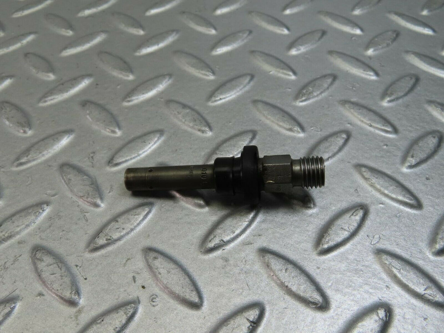 9464 Mercedes-Benz C124 300CE Coupe Fuel Injector Bosch 0437502010
