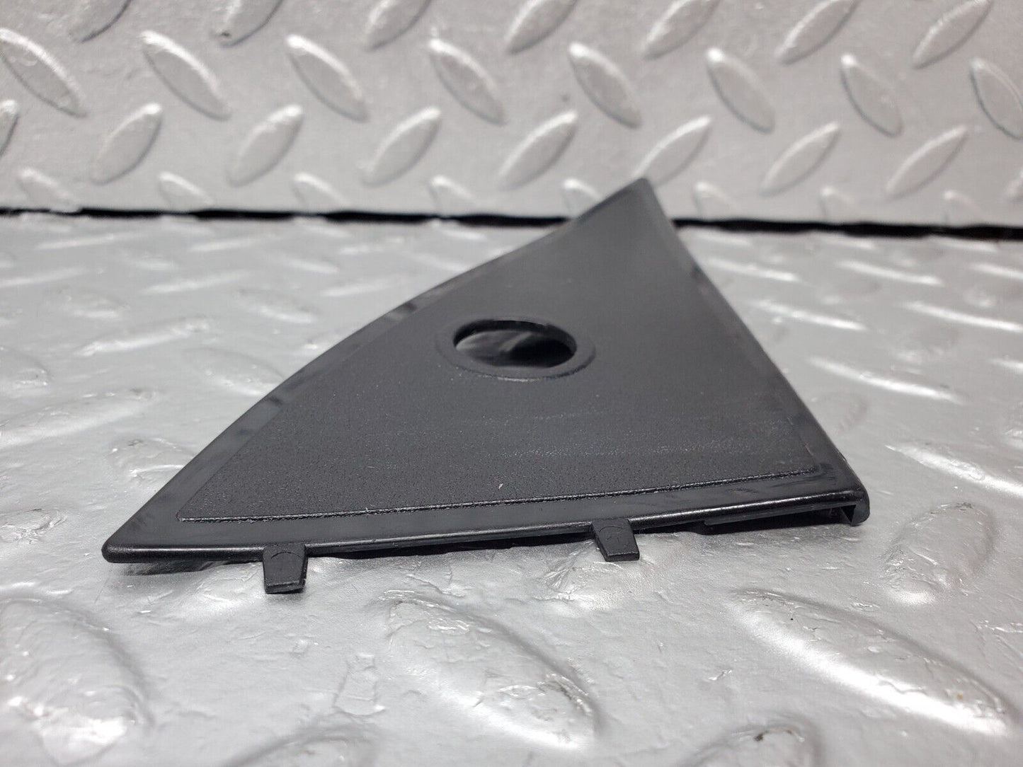 45610 Mercedes-Benz W126 420SE Mirror Triangle Cover Right Side 1267250811