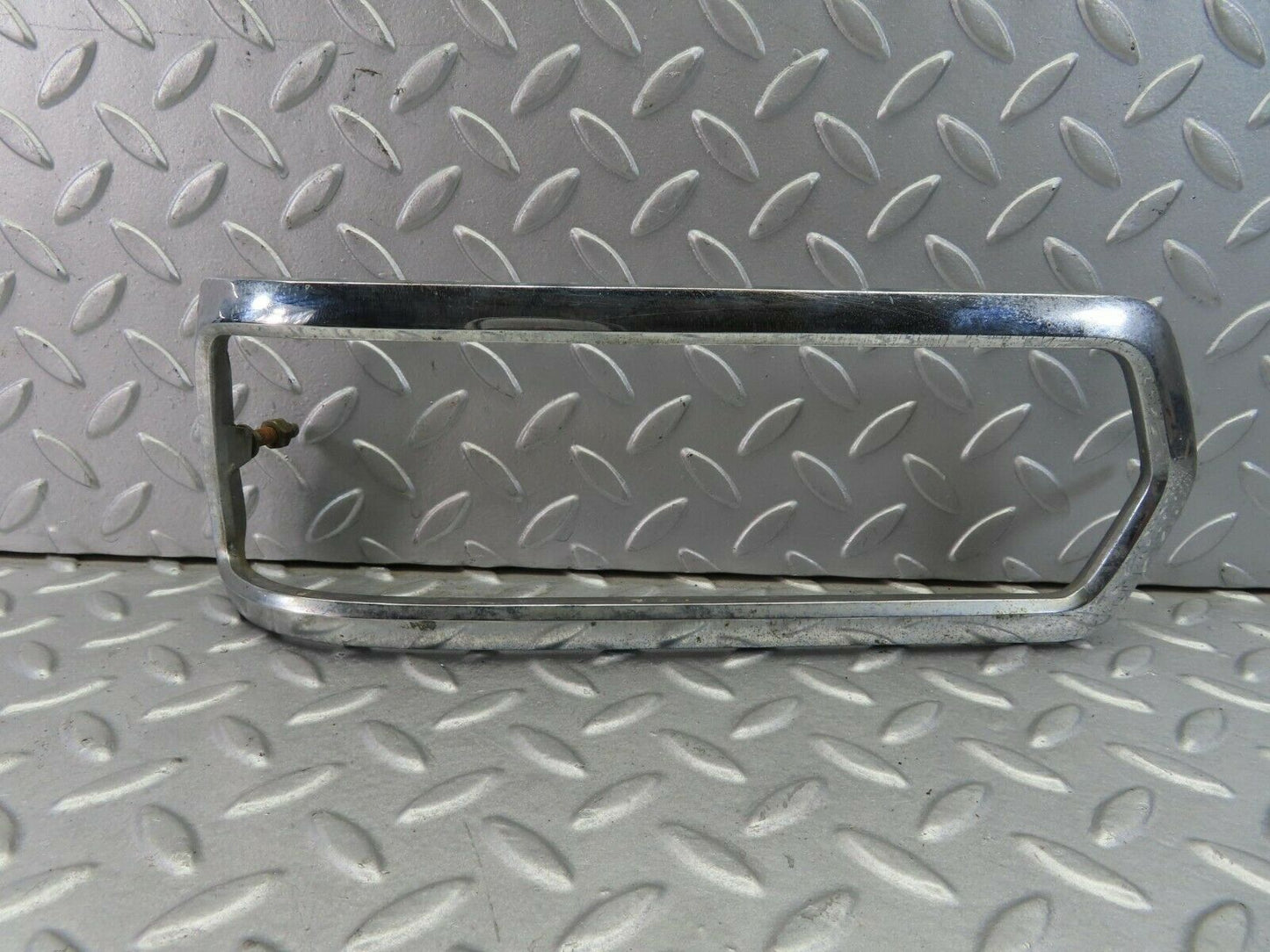 8095 Mercedes-Benz W108 Tail Light Chrome Frame Left 1088260159