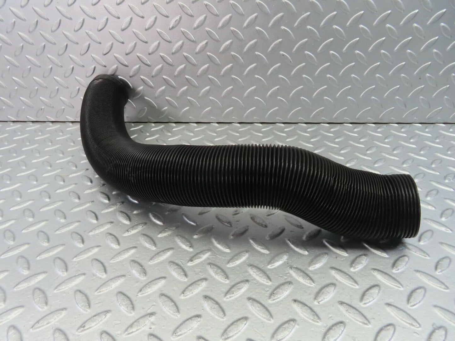 10714 Mercedes-Benz W123 230E Air Duct Pipe Hose Right