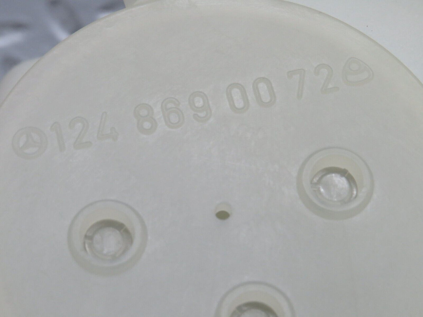 36941 Mercedes-Benz C126 420SEC Coupe Windscreen Washer Fluid Reservoir 1268690620 1248690072