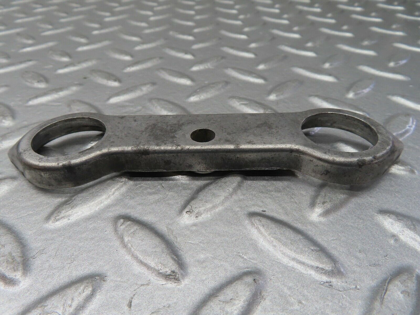 20366 Mercedes-Benz W114 280CE Coupe Fuel Injector Bracket 1300780341