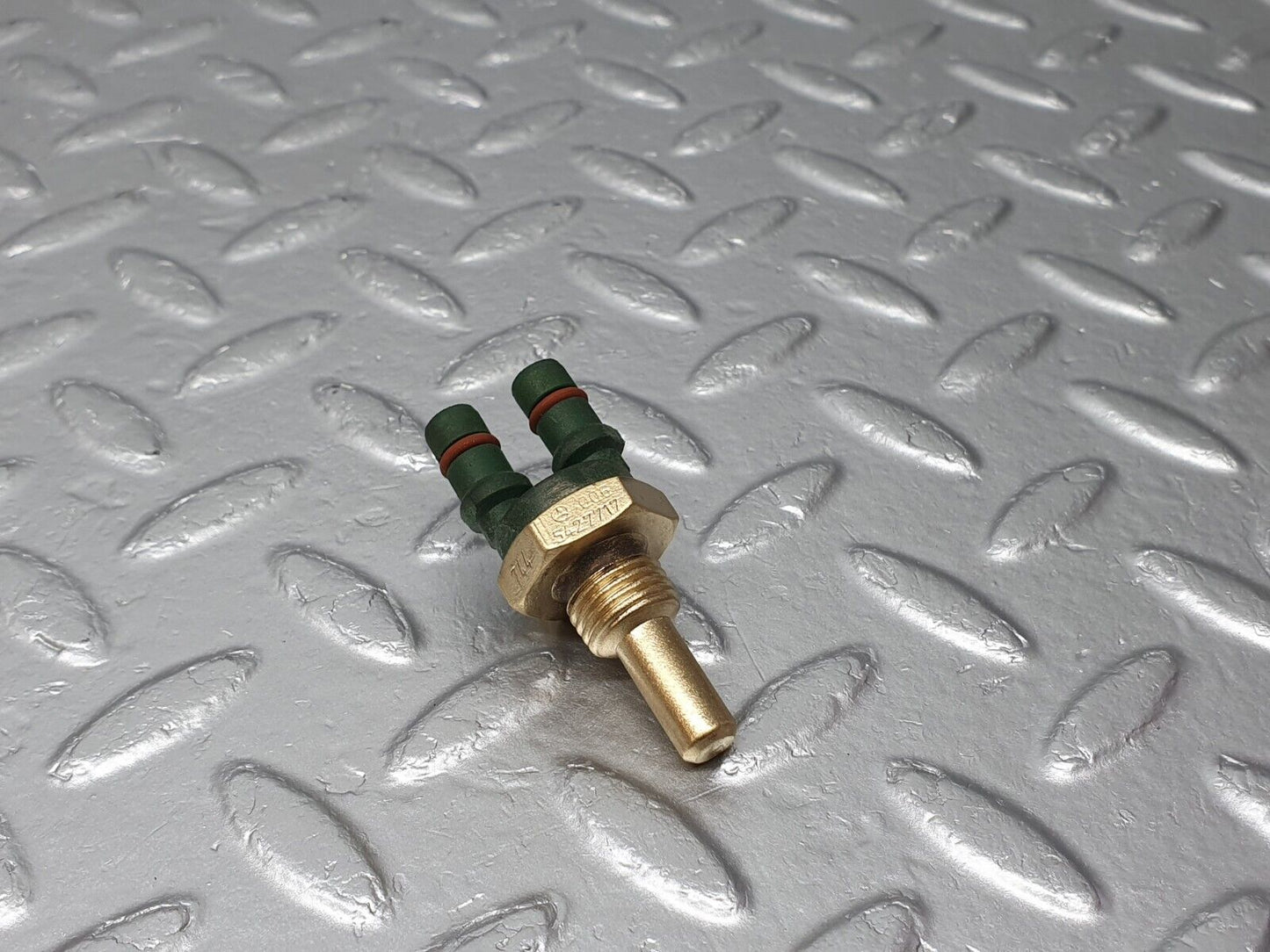 41346 Mercedes-Benz C126 420SEC Coupe Coolant Temperature Sensor Bosch 0065427717 0280130044
