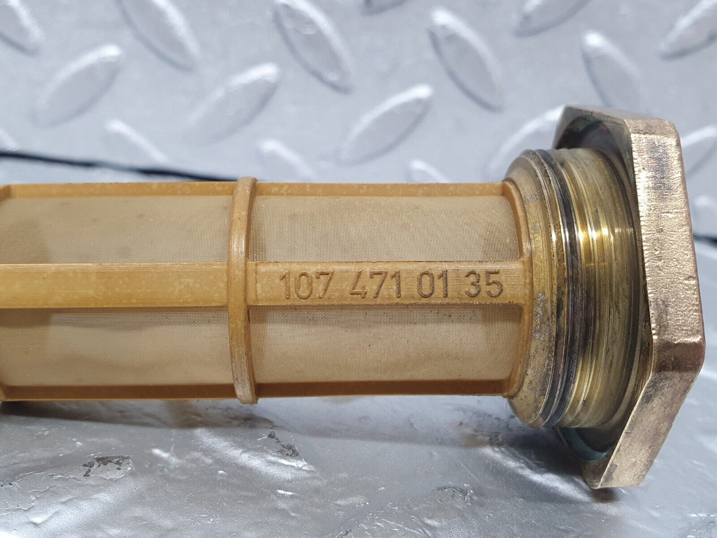 43859 Mercedes-Benz C126 380SEC Coupe Fuel Tank Fuel Filter 1074710135