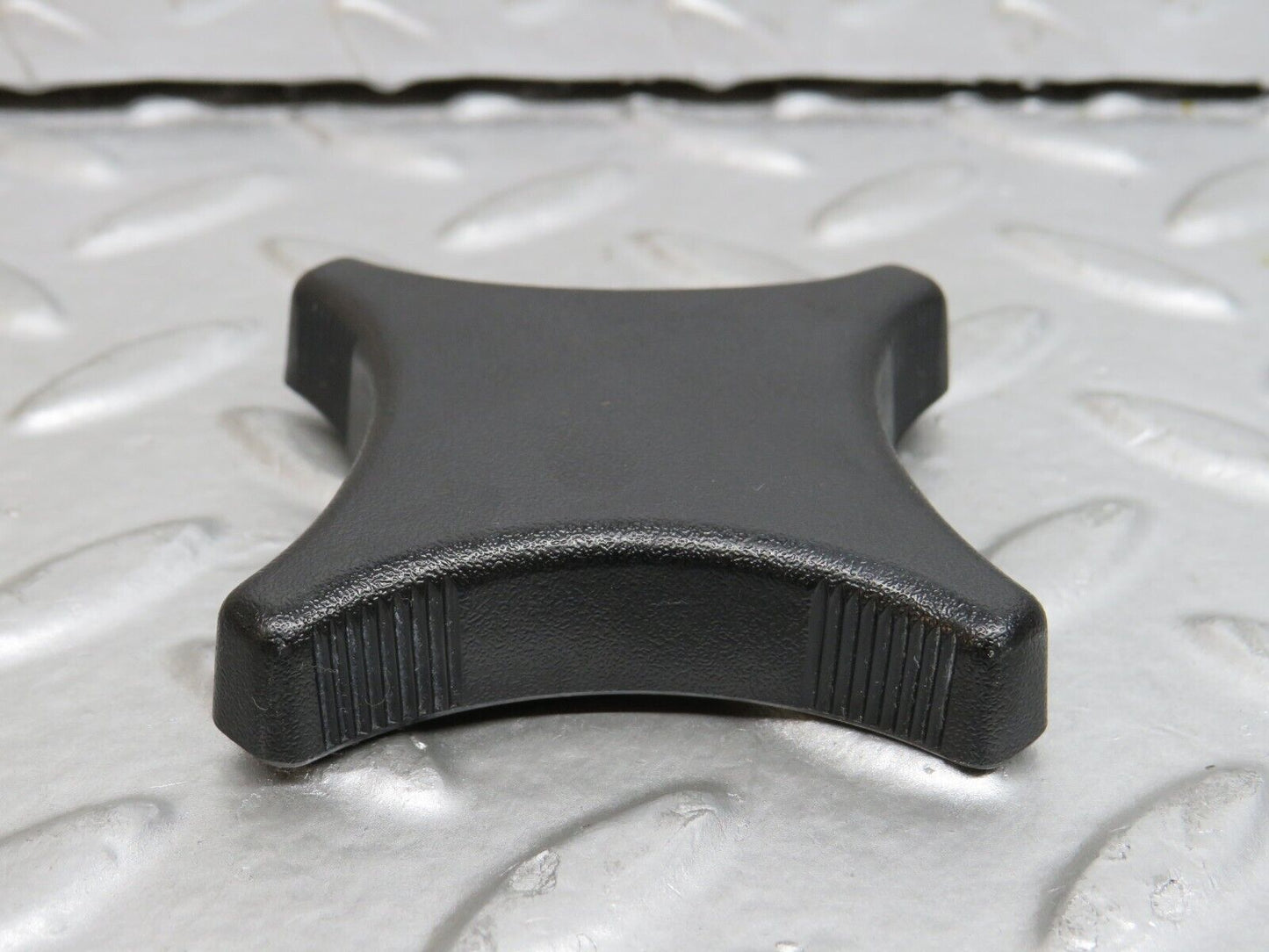29462 Mercedes-Benz W124 230E Seat Base Adjuster Handle Knob