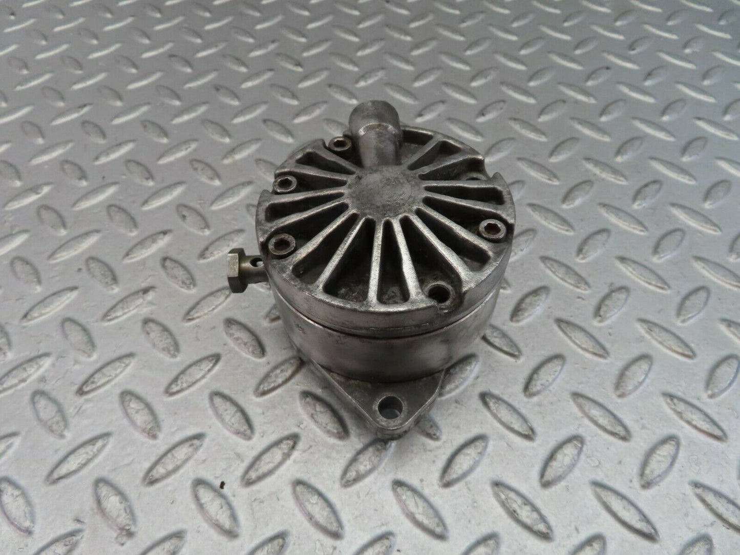 9551 Mercedes-Benz C123 280CE Coupe  Hydraulic Suspension Pump 1022360245
