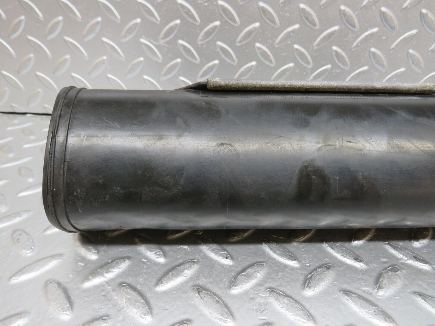 31843 Mercedes-Benz W201 190LE 1.8L Fuel Vapor Charcoal Filter Canister With Hose 2014700259