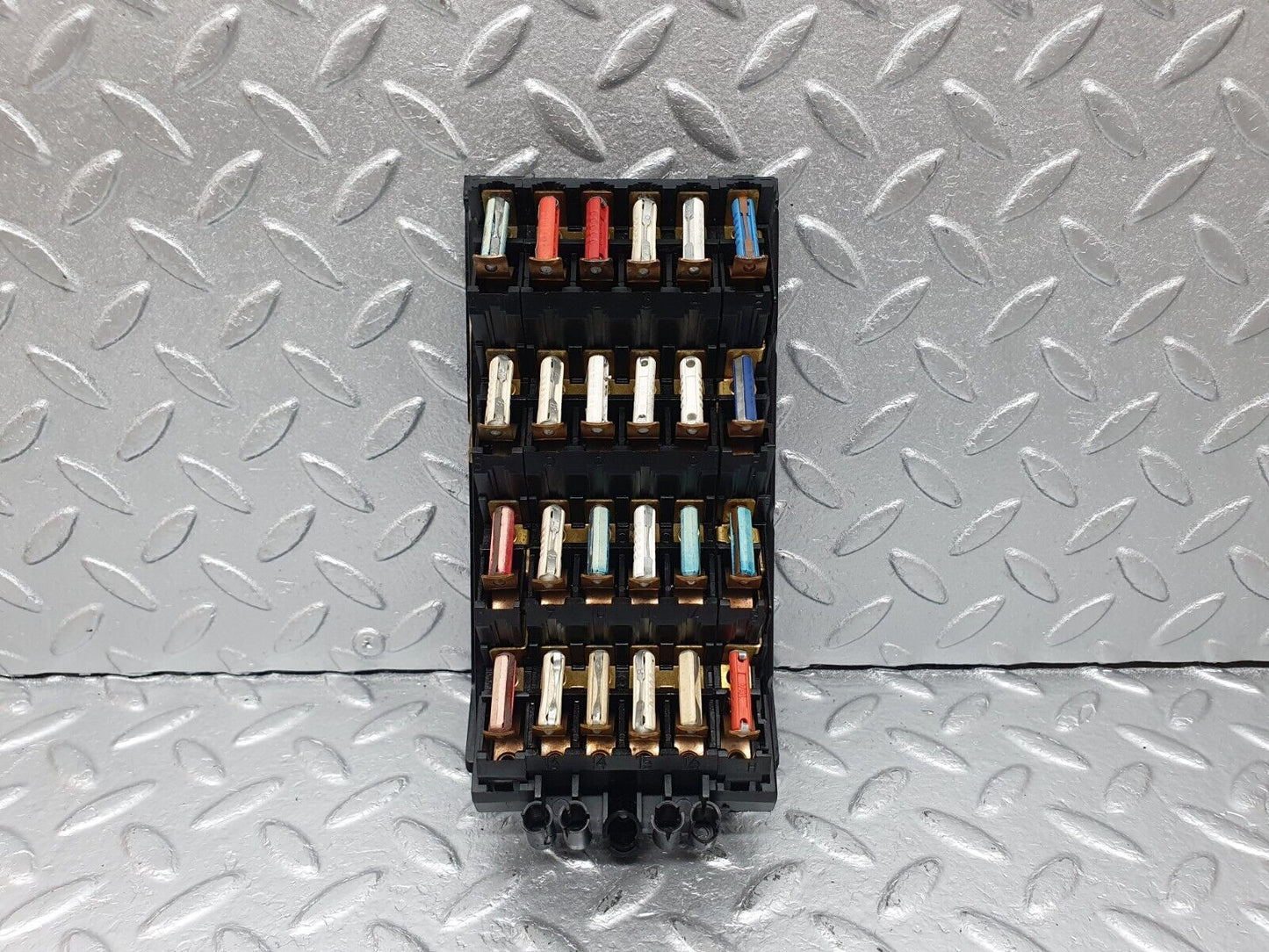 41542 Mercedes-Benz W124 200E Fuse Box 1245409505 1245400150