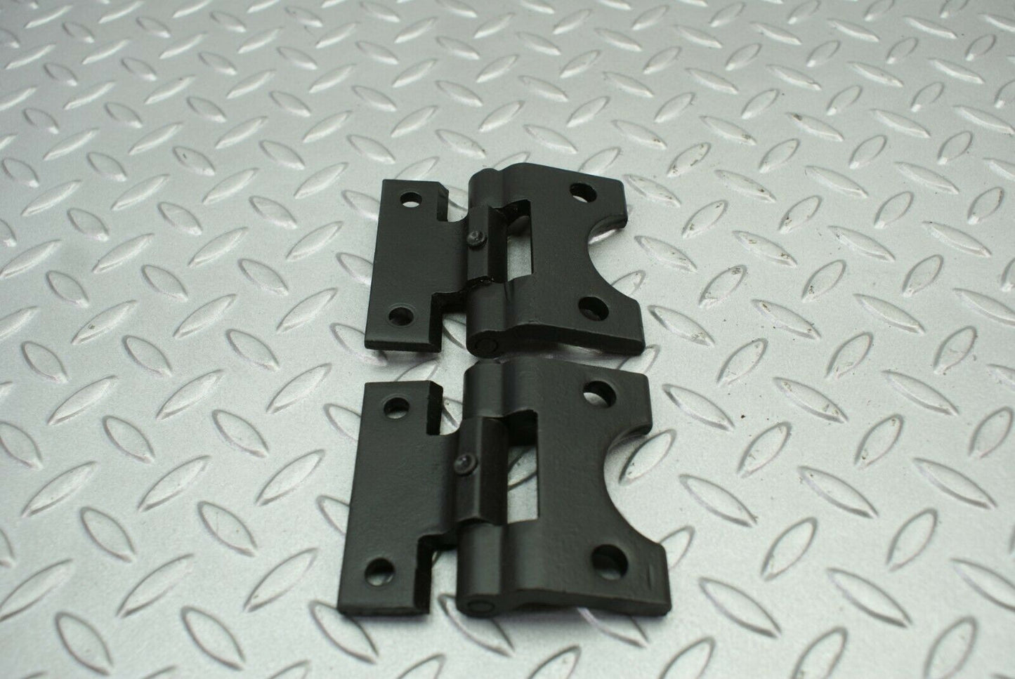 2558 Mercedes-Benz W116 350SE Door Hinges Front Left