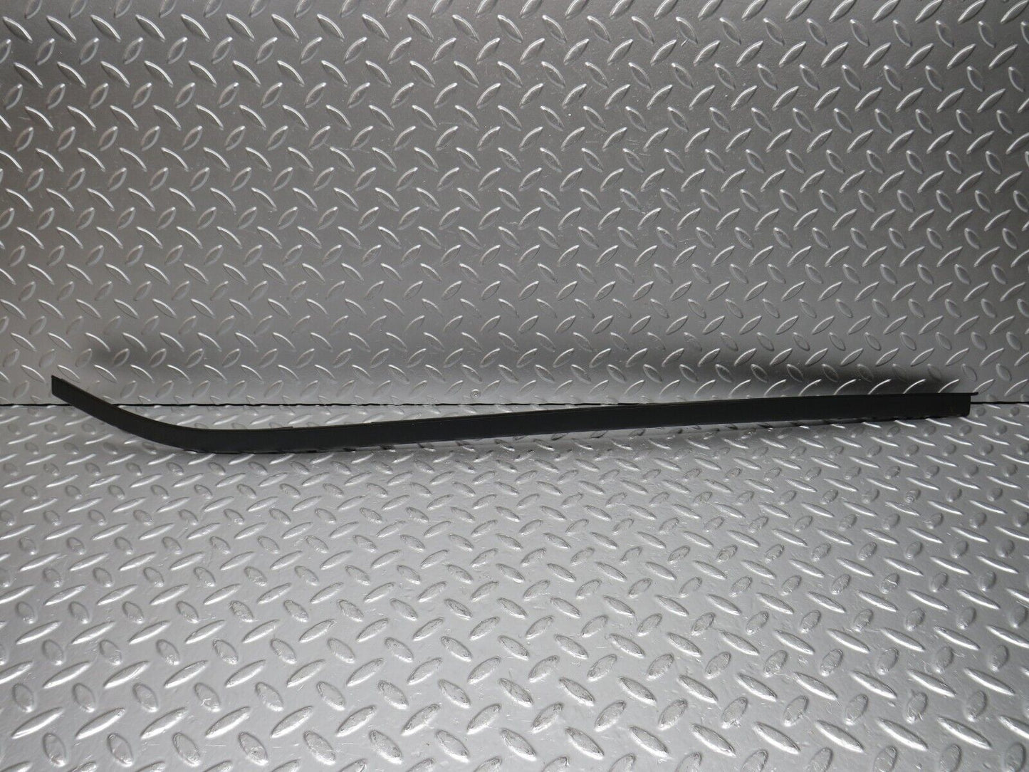 32589 Mercedes-Benz S124 300TE Wagon A Pillar Exterior Trim Left Side