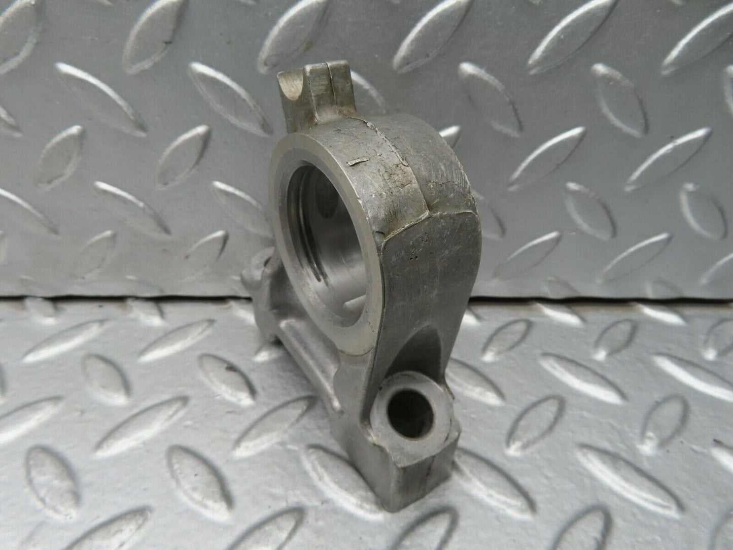 15640 Mercedes-Benz R107 450SL Camshaft Tower Bearing 1160513310