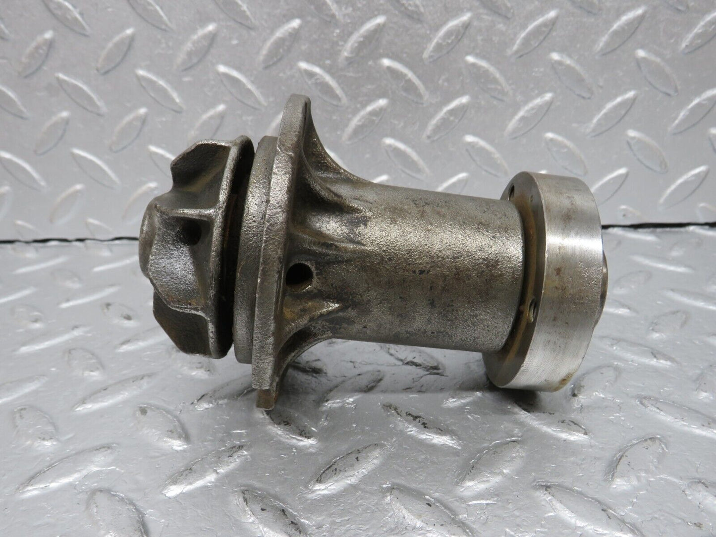40226 Mercedes-Benz W110 230 Water Pump 2010010