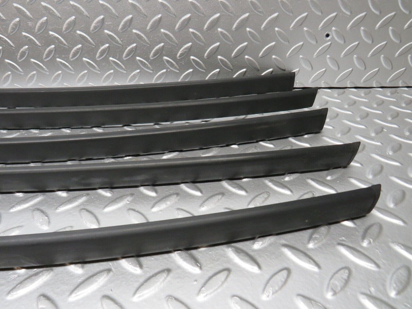 31497 Mercedes-Benz S124 220TE Wagon Roof Cladding Set