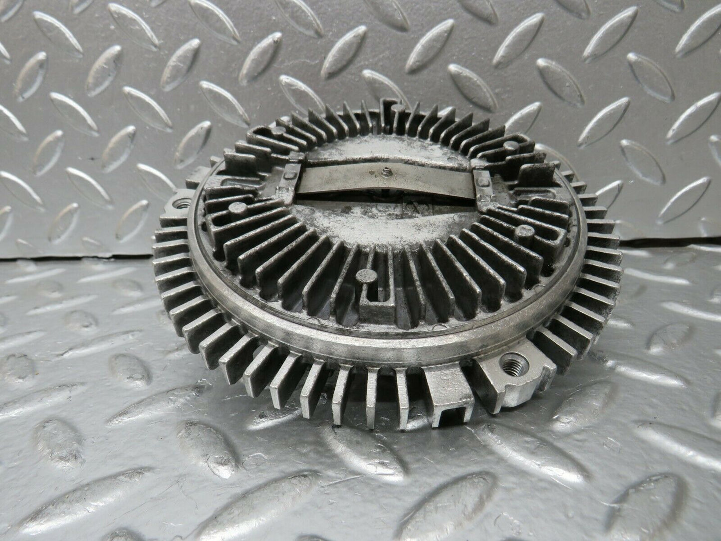 24331 Mercedes-Benz S124 220TE Wagon Engine Cooling Fan Clutch