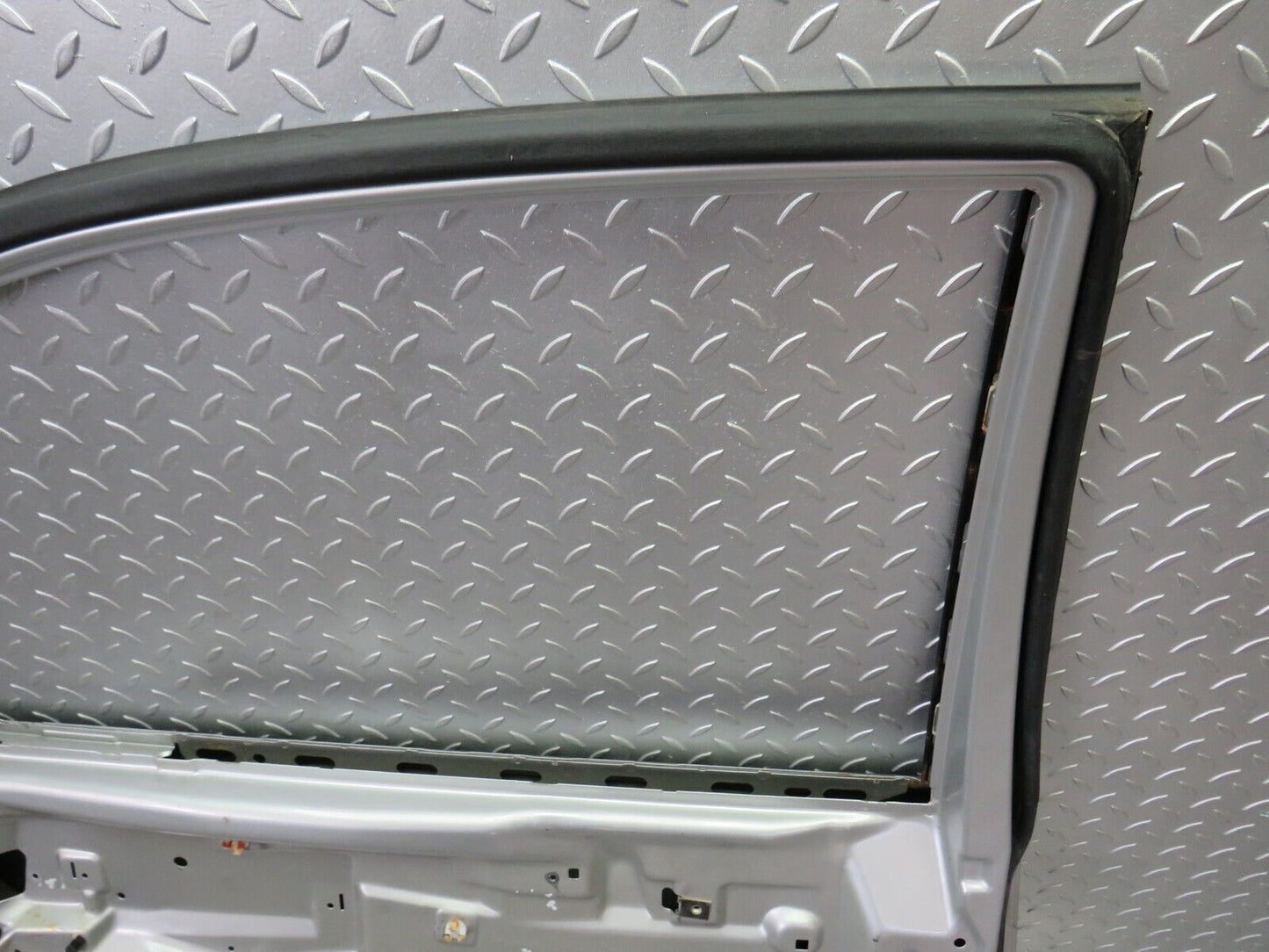 34727 Mercedes-Benz W210 320E Rear Left Door