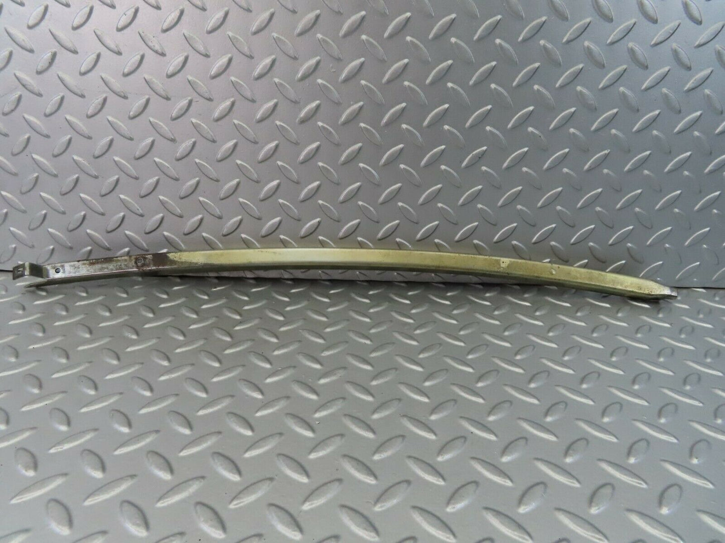 7282 Mercedes-Benz W116 450SE Front Left Window Channel