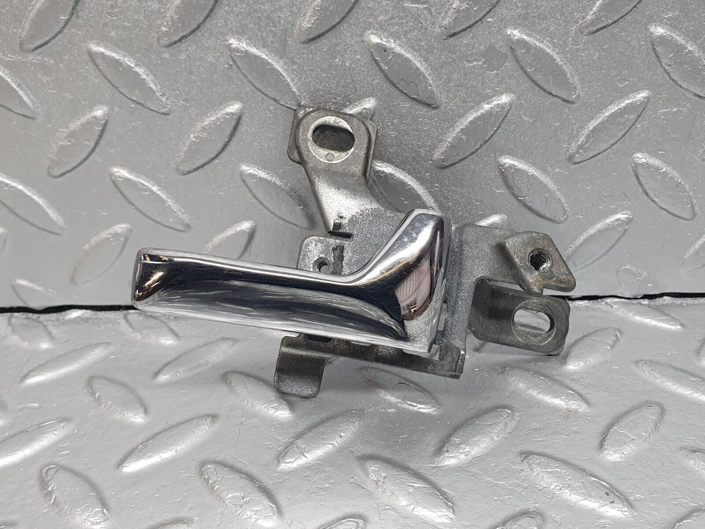 40900 Mercedes-Benz W126 300SE Right Interior Door Handle