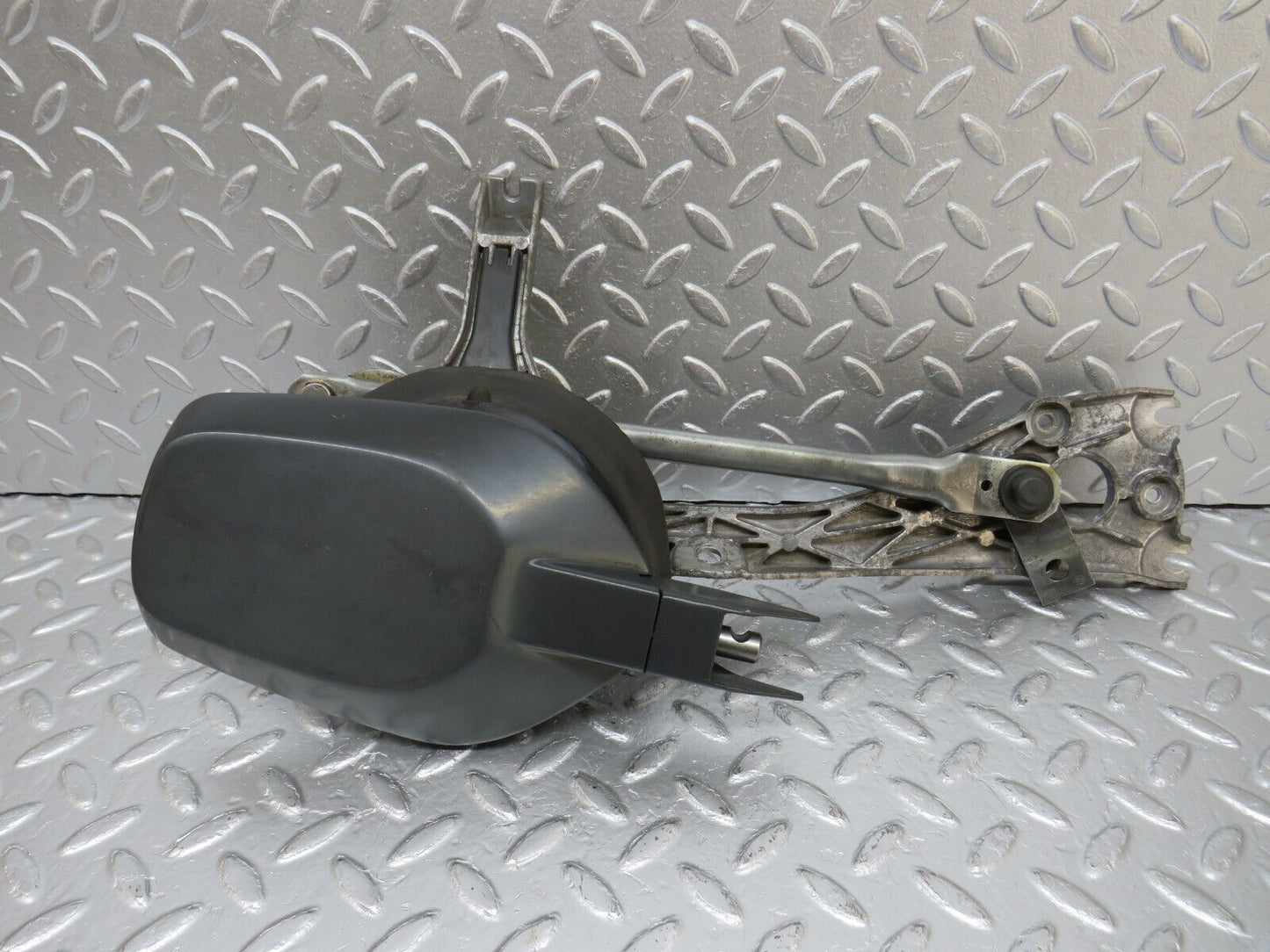 34165 Mercedes-Benz W124 260E Wiper Mechanism Linkage Bosch