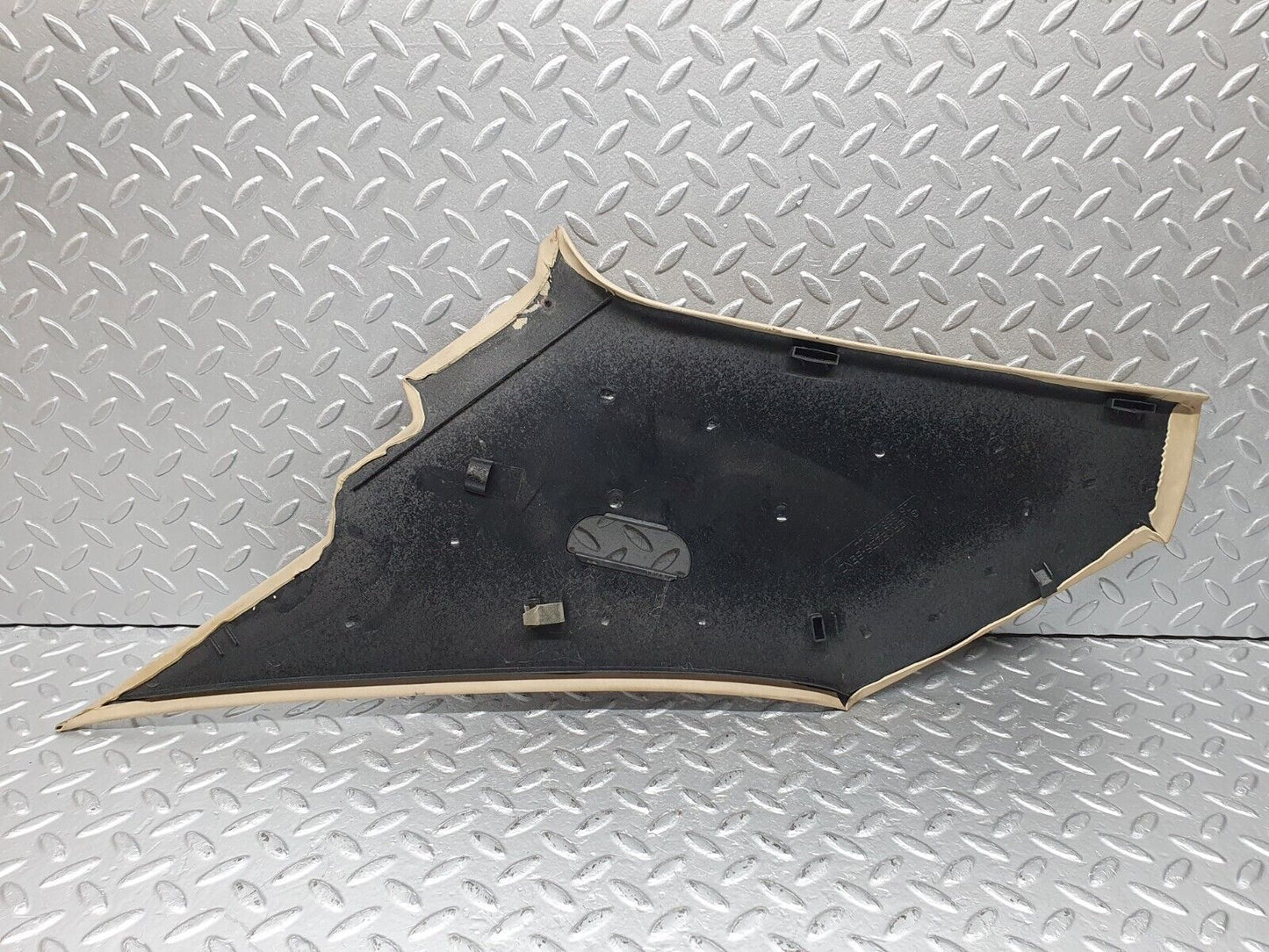 41000 Mercedes-Benz W126 300SE C Pillar Cover Left Side Beige 1266950344