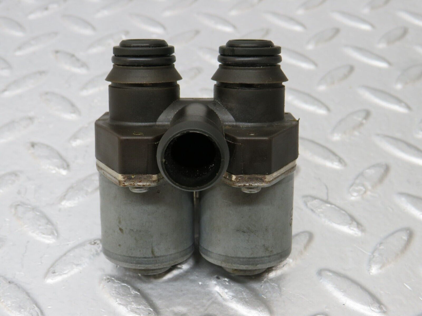 34900 Mercedes-Benz W210 320E Heater Control Duo Valve 0018307784