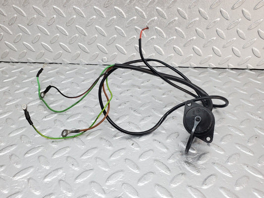44417 Mercedes-Benz W123 280E Diagnostic Connector 1235450003