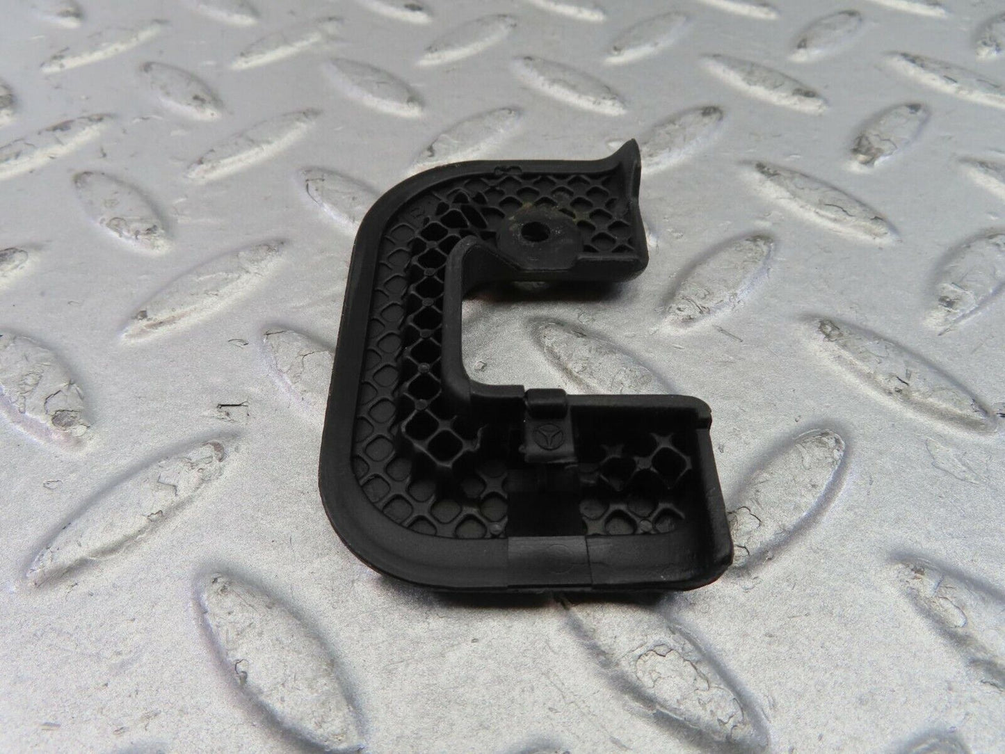 10380 Mercedes-Benz W201 190E Right Door Lock Cover