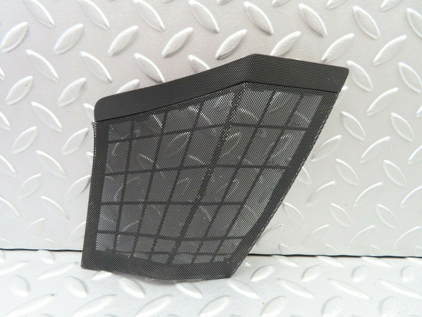 7121 Mercedes-Benz S124 E220 Wagon Dashboard Speaker Cover Grill Right