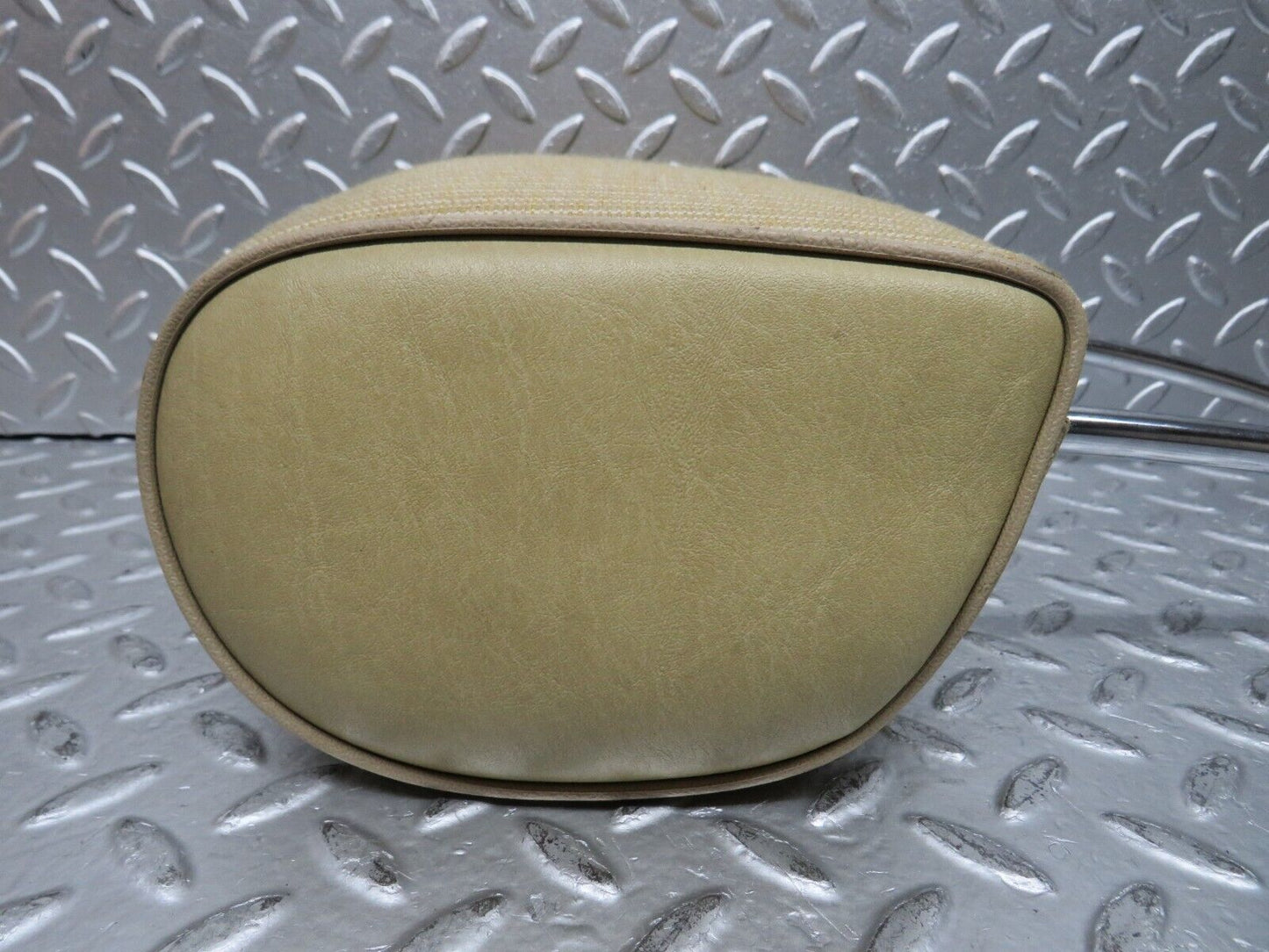 29802 Mercedes-Benz W123 230E Front Seat Headrest