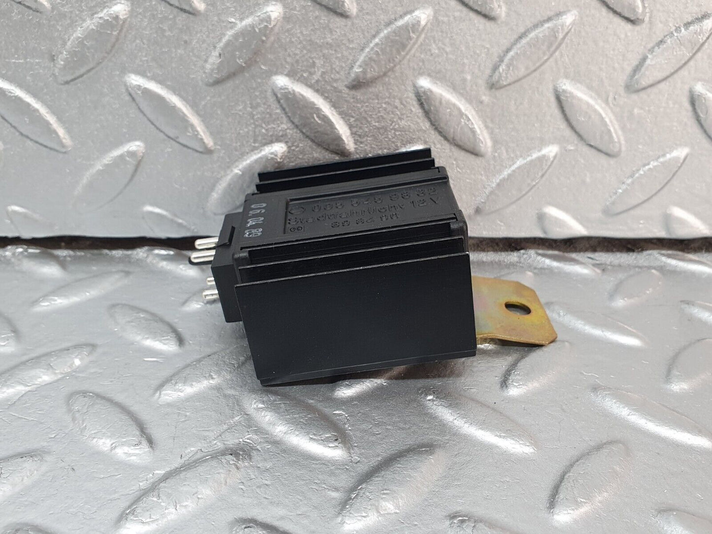 41900 Mercedes-Benz W202 C200 ECU Relay 0055459832