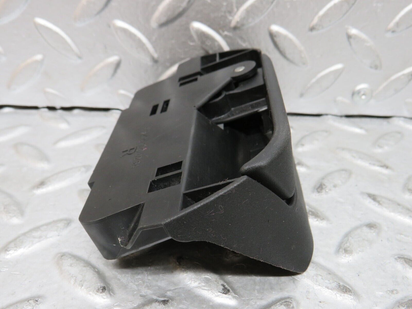 29112 Mercedes-Benz W204 Rear Right Seat Release Handle 2049200264