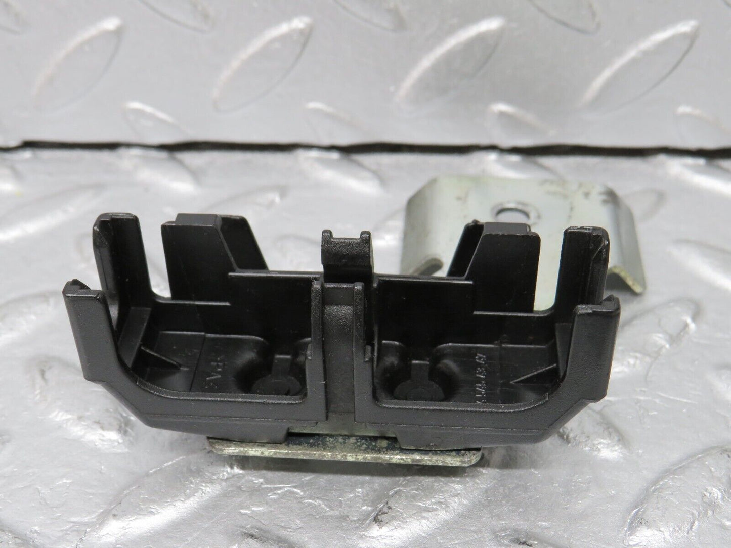 38069 Mercedes-Benz A124 320E Cabriolet ABS Cable Wire Bracket 1245454347