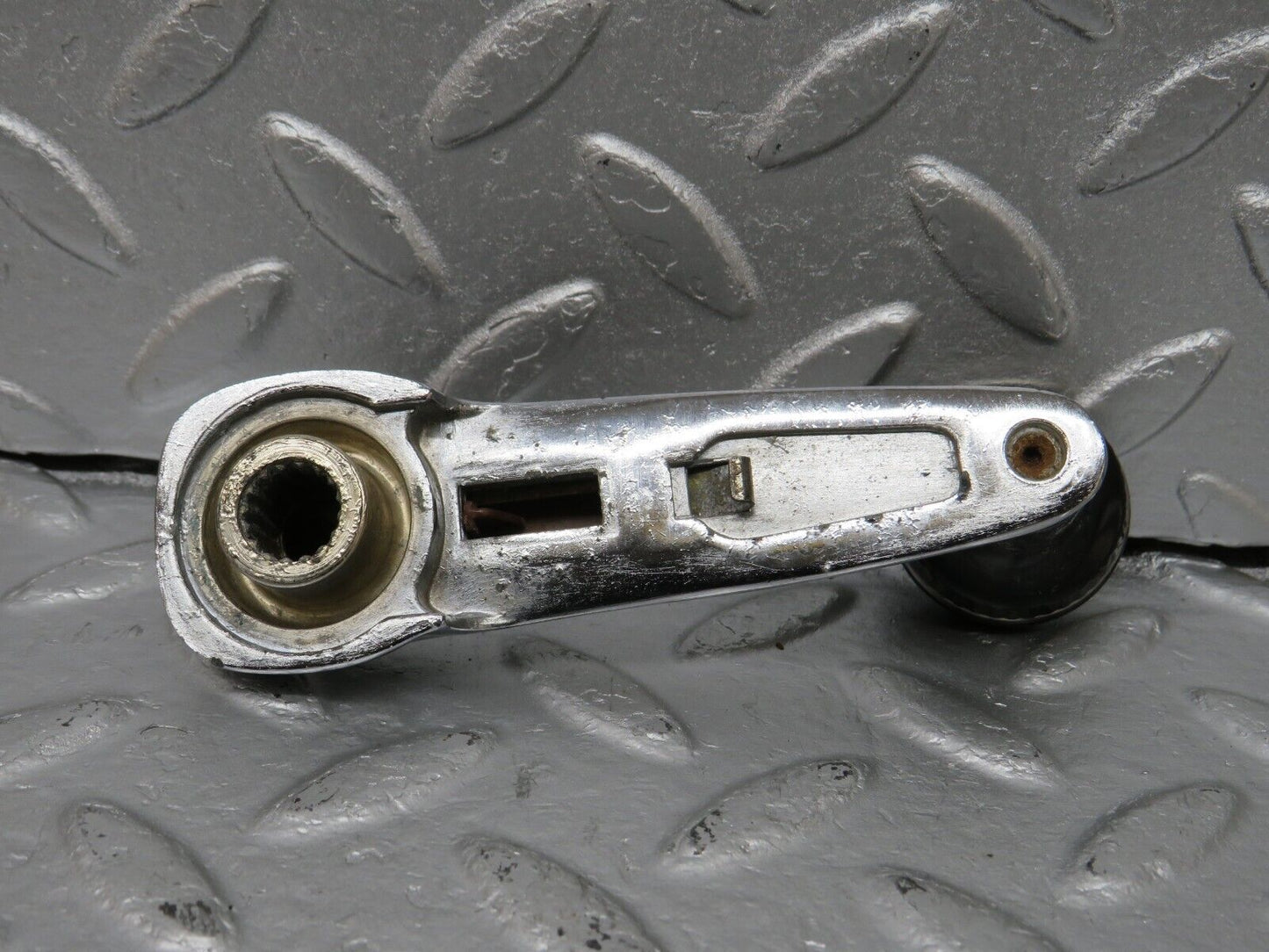 40090 Mercedes-Benz R107 350SL Coupe Window Lifter Crank Handle