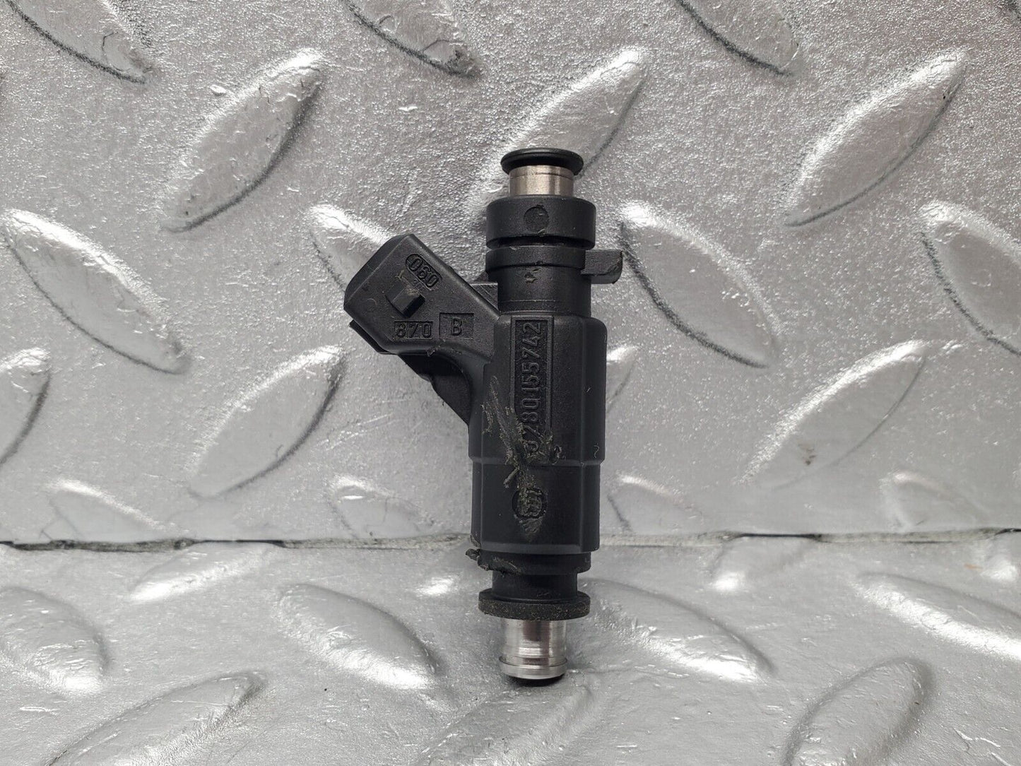 46779 Mercedes-Benz R129 320SL Coupe Fuel Injector Bosch 0280155742 1120780049