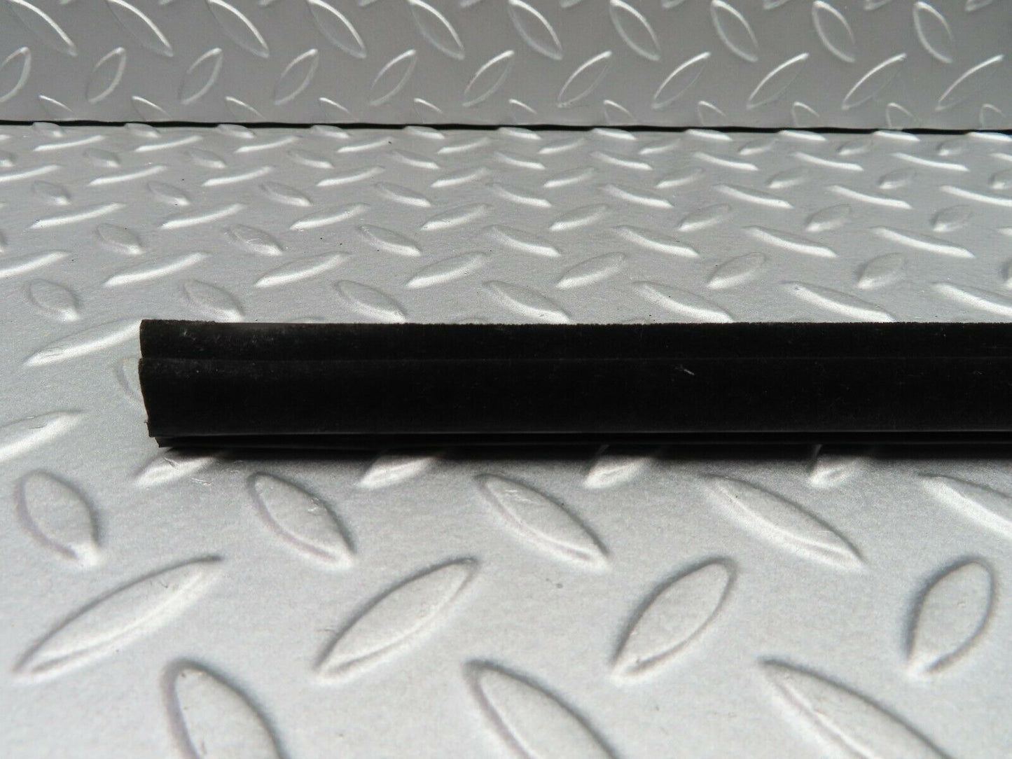 5271 Mercedes-Benz W124 230E Inner Window Weatherstrip Seal Front Right