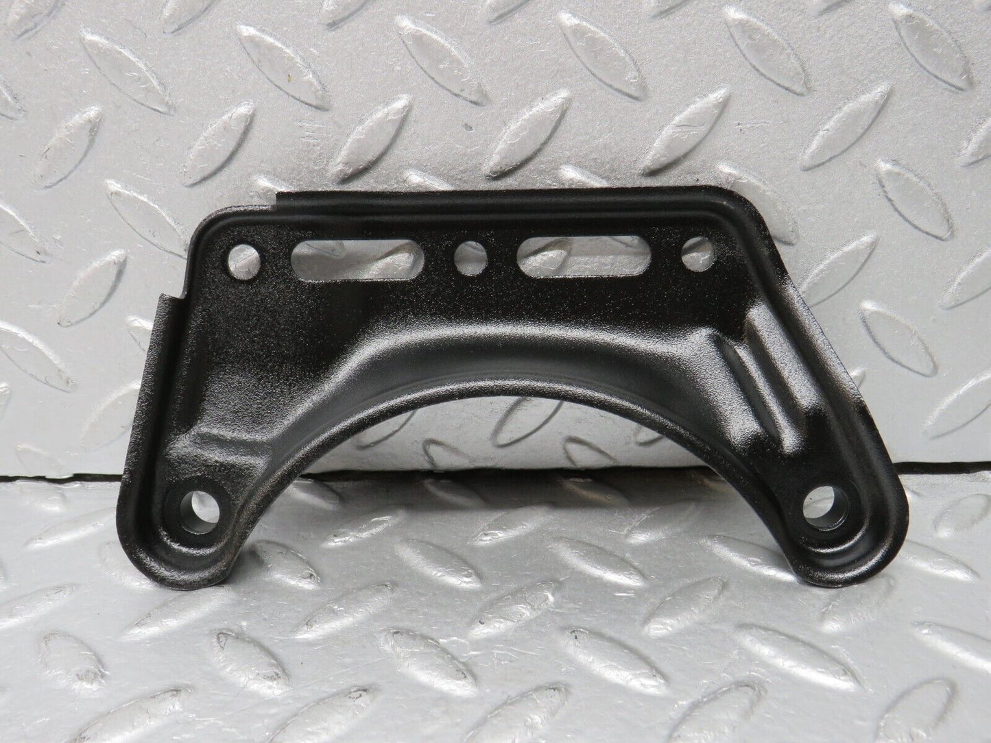 38968 Mercedes-Benz W201 190E 2.6L Air Conditioning Compressor Support Bracket