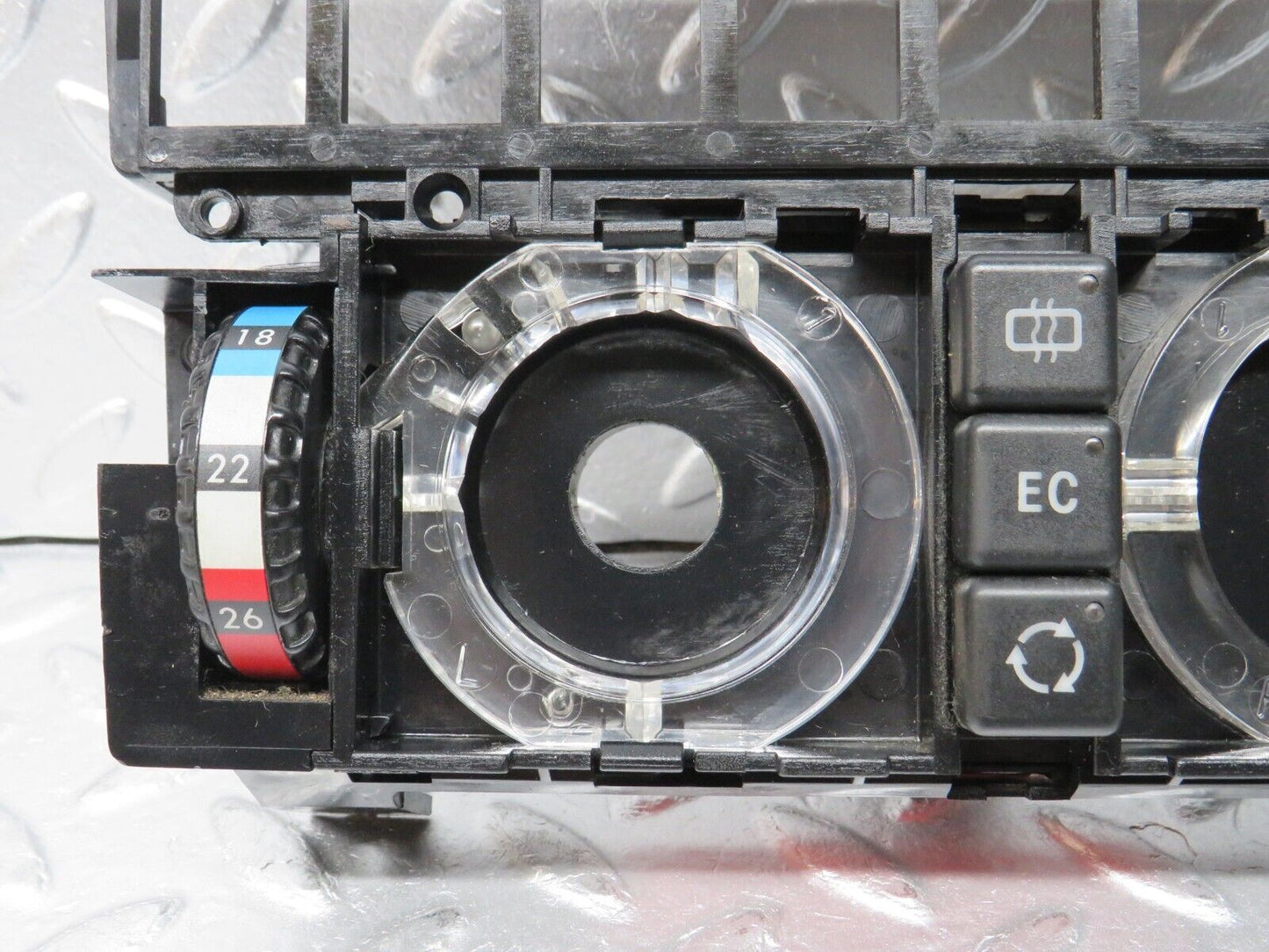 31333 Mercedes-Benz S124 220TE Wagon Heater Control Unit Panel 1248303885