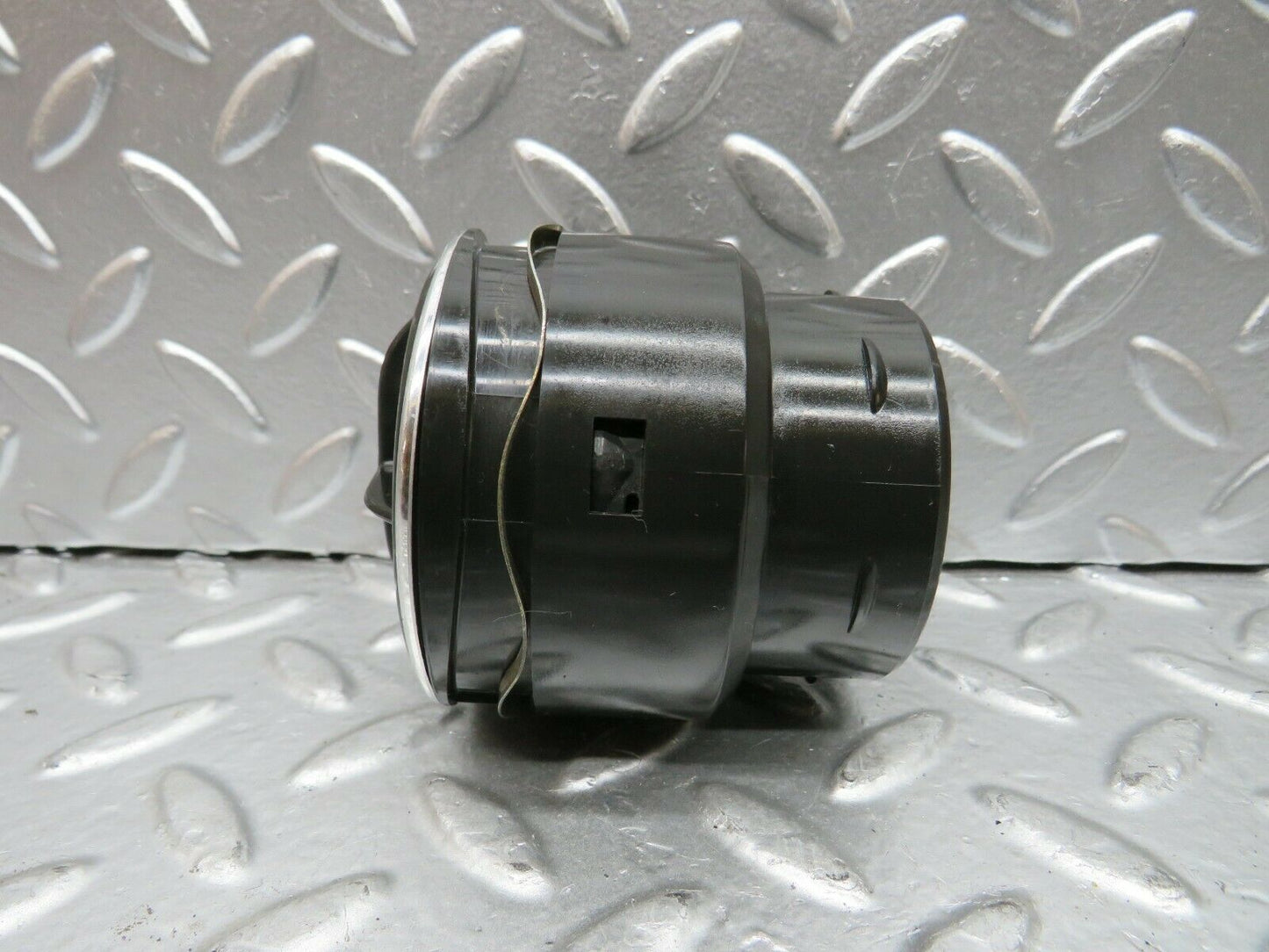 22712 Mercedes-Benz C107 450SLC Coupe Dashboard Air Vent