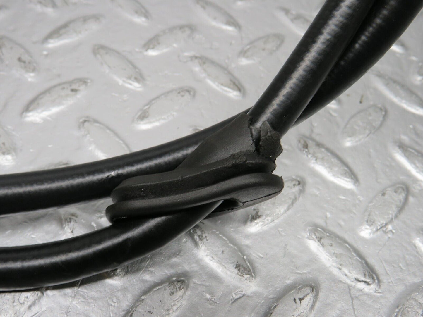 39668 Mercedes-Benz R129 320SL Coupe Handbrake Cable 1294202985