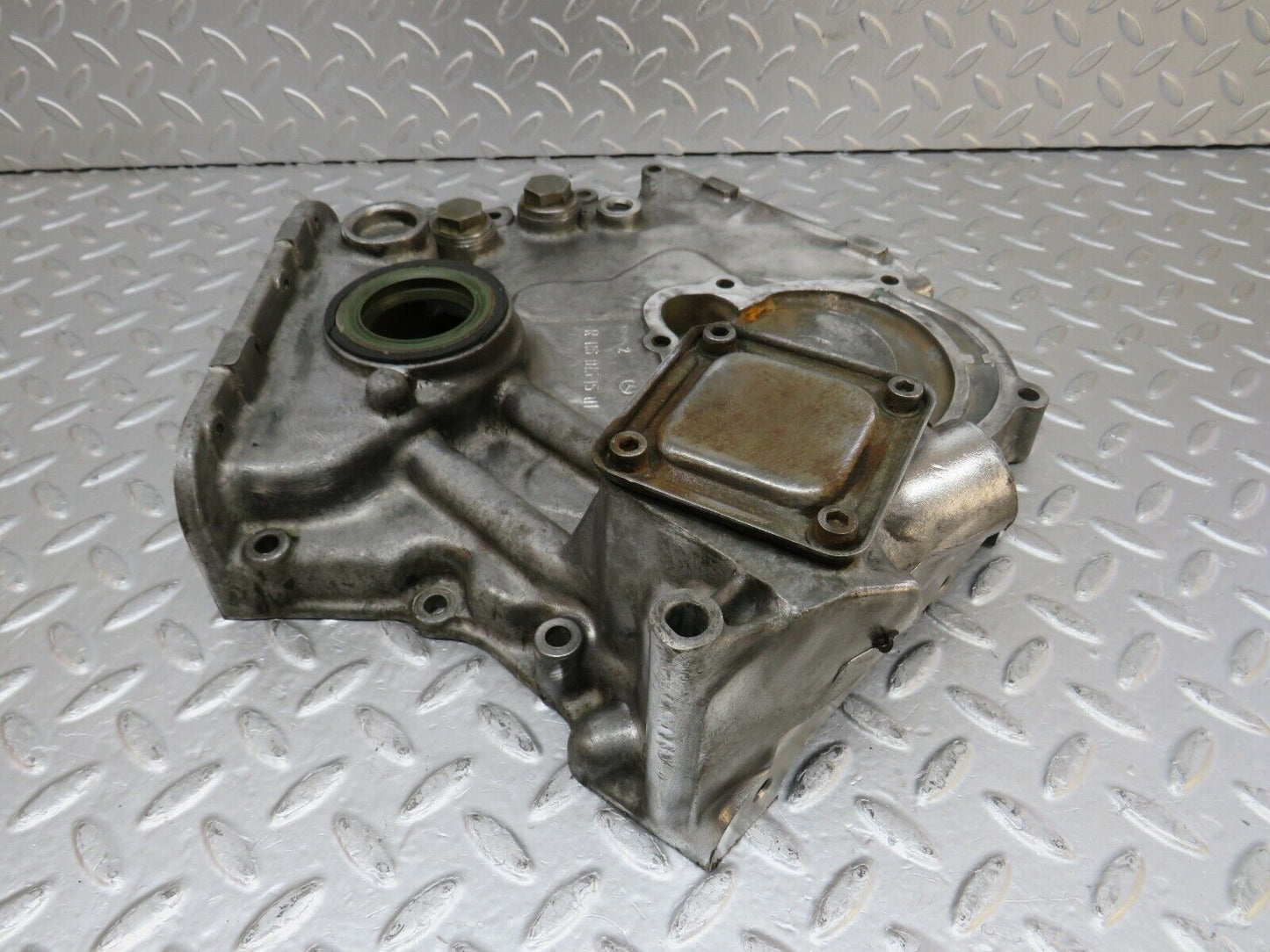 32846 Mercedes-Benz C107 R107 350 V8 Timing Chain Cover 1160151501