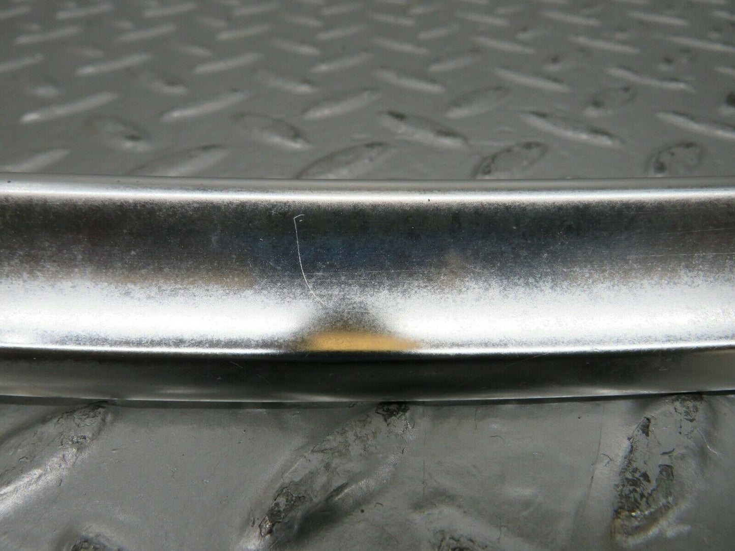 23405 Mercedes-Benz W116 350SE Rear Windscreen Chrome Frame