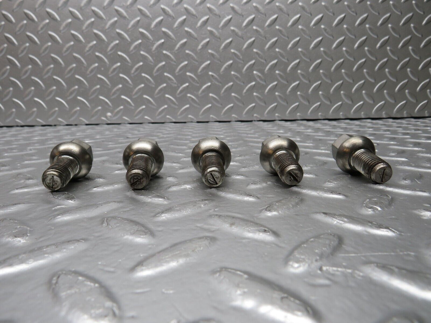 30772 Mercedes-Benz 5x Steel Wheel Lug Bolt M12x1.5