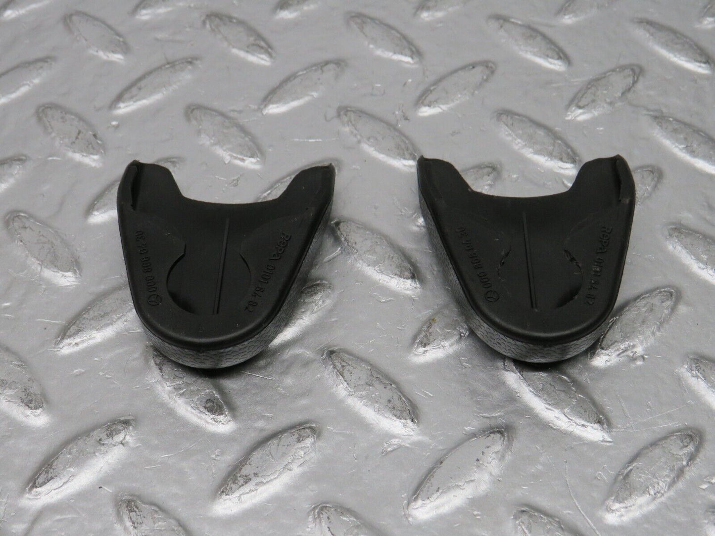 30709 Mercedes-Benz W201 190E 2.0L Seat Belt Plastic Cap 0008680430
