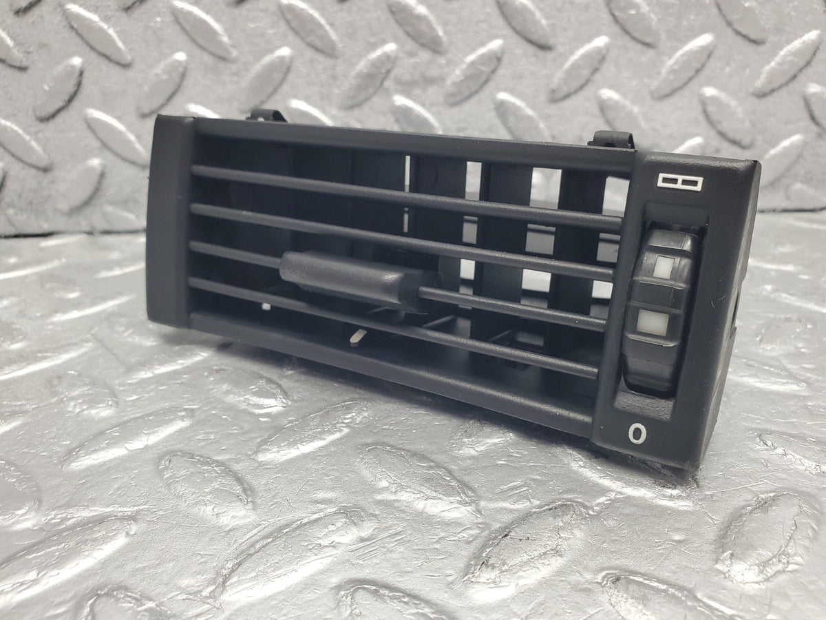 W124 dashboard air vent left used OEM