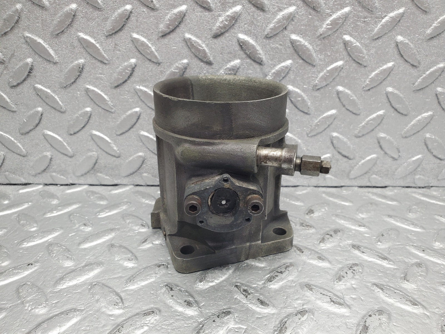 W112 throttle body valve used OEM